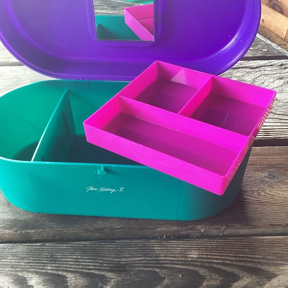Jheri Redding Vintage Cosmetic Case in Teal, Pink and Purple